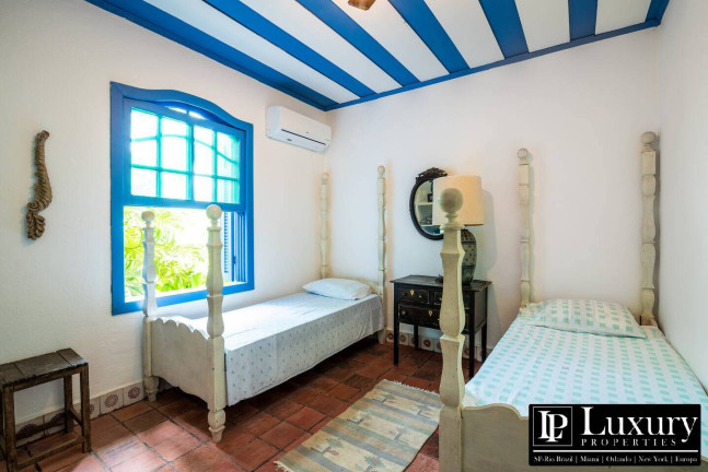Imagem Casa com 4 Quartos à Venda, 462 m² em Praia Itaguaçu - Ilhabela