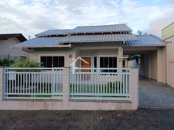 Casa com 5 Quartos à Venda, 190 m² em Pirabeiraba (pirabeiraba) - Joinville