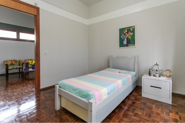Imagem Casa com 3 Quartos à Venda, 214 m² em São Sebastião - Porto Alegre Imagem Casa com 3 Quartos à Venda, 214 m² em São Sebastião - Porto Alegre