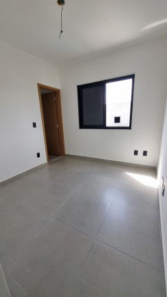 Imagem Casa com 3 Quartos à Venda, 162 m² em Vila Petrópolis - Atibaia Imagem Casa com 3 Quartos à Venda, 162 m² em Vila Petrópolis - Atibaia