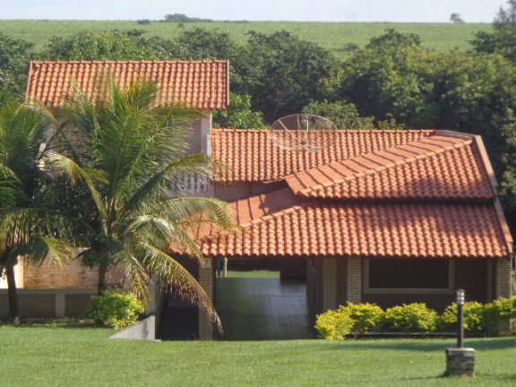Casa com 1 Quarto à Venda, 2.118 m² em Chacara Sobradinho - Adolfo