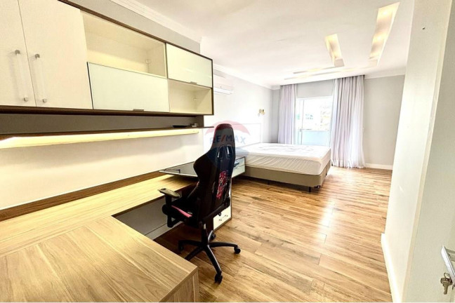 Imagem Casa de Condomínio com 4 Quartos à Venda, 241 m² em Recreio Dos Bandeirantes - Rio De Janeiro