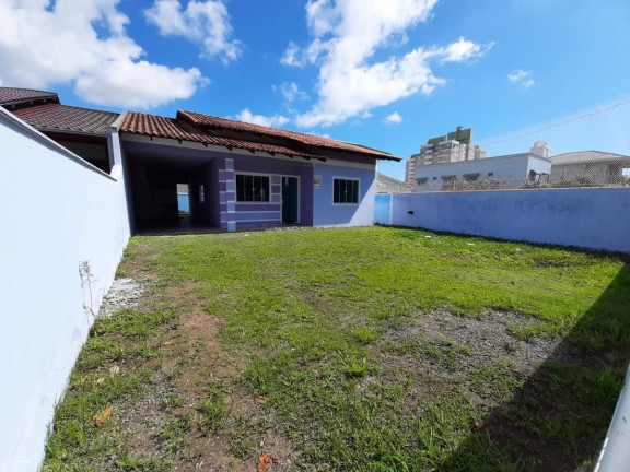 Imagem Casa com 3 Quartos para Alugar, 324 m² em Itacolomi - Balneário Piçarras Imagem Casa com 3 Quartos para Alugar, 324 m² em Itacolomi - Balneário Piçarras