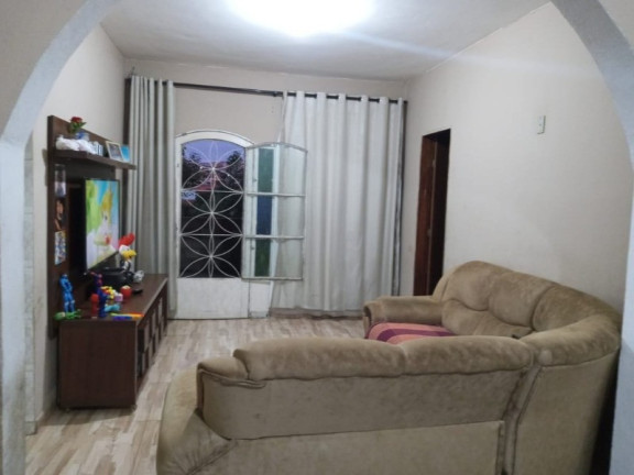 Casa com 3 Quartos à Venda, 360 m² em Universal - Betim