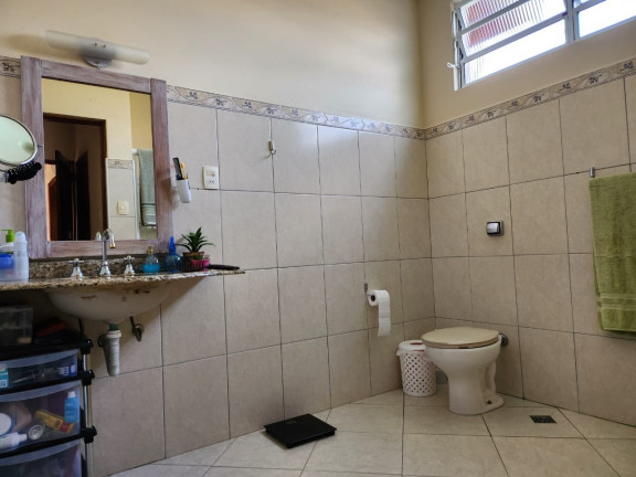 Imagem Sobrado com 4 Quartos à Venda, 204 m² em Santana - Pindamonhangaba
