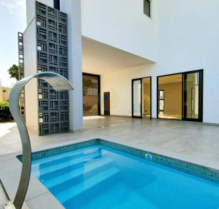 Imagem Casa com 4 Quartos à Venda, 250 m² em Barra - Balneário Camboriú