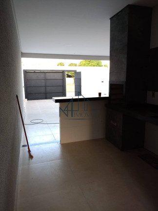 Imagem Casa com 3 Quartos à Venda, 225 m² em Jardim Helvécia - Aparecida De Goiânia