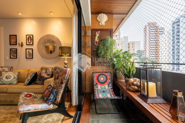 Imagem Apartamento com 4 Quartos à Venda, 141 m² em Moema - São Paulo