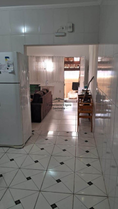 Imagem Casa com 2 Quartos à Venda, 131 m² em Tabaú - Pindamonhangaba