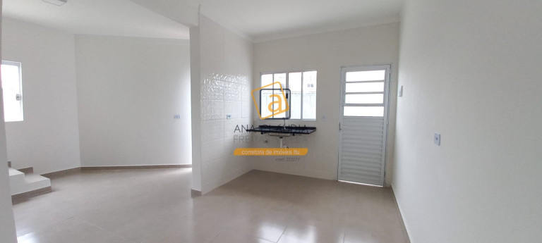 Imagem Sobrado com 2 Quartos à Venda, em Jardim Rubi - Sorocaba Imagem Sobrado com 2 Quartos à Venda, em Jardim Rubi - Sorocaba