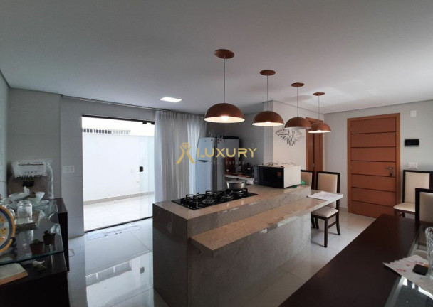 Imagem Imóvel com 2 Quartos à Venda, 125 m² em Santo Antônio - Belo Horizonte
