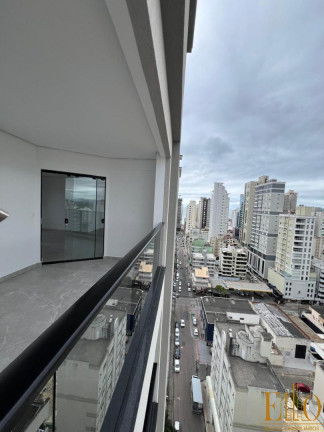 Imagem Cobertura com 3 Quartos à Venda, 112 m² em Meia Praia - Itapema