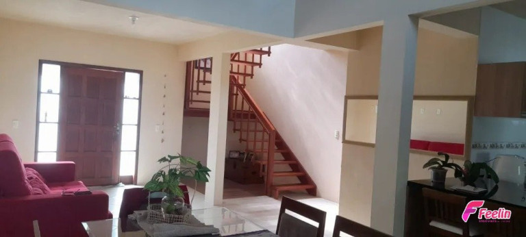Imagem Casa com 5 Quartos à Venda, 600 m² em Canasvieiras - Florianópolis