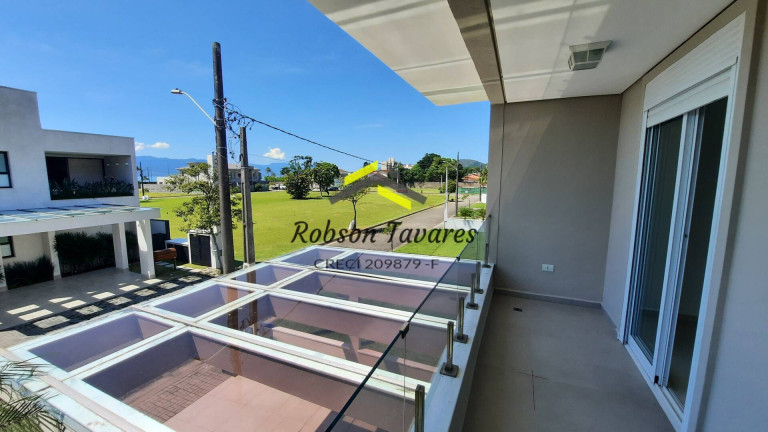Imagem Casa com 3 Quartos à Venda, 386 m² em Loteamento Balneário Massaguaçu - Caraguatatuba Imagem Casa com 3 Quartos à Venda, 386 m² em Loteamento Balneário Massaguaçu - Caraguatatuba