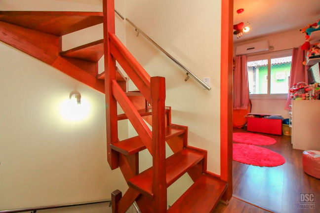 Imagem Casa com 3 Quartos à Venda, 120 m² em Guarujá - Porto Alegre