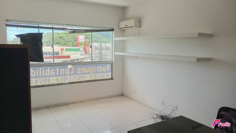 Imagem Sala Comercial para Alugar, 20 m² em Rio Tavares - Florianópolis Imagem Sala Comercial para Alugar, 20 m² em Rio Tavares - Florianópolis