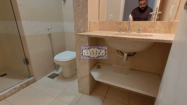 Imagem Apartamento com 4 Quartos à Venda ou Locação, 240 m² em Copacabana - Rio De Janeiro Imagem Apartamento com 4 Quartos à Venda ou Locação, 240 m² em Copacabana - Rio De Janeiro