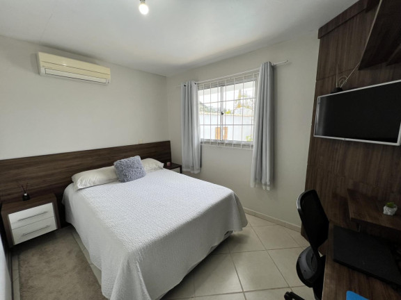 Imagem Casa com 3 Quartos à Venda, 200 m² em São João Do Rio Vermelho - Florianópolis