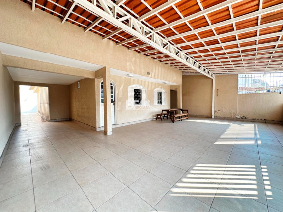Imagem Casa com 4 Quartos à Venda, 200 m² em Guará I - Brasília