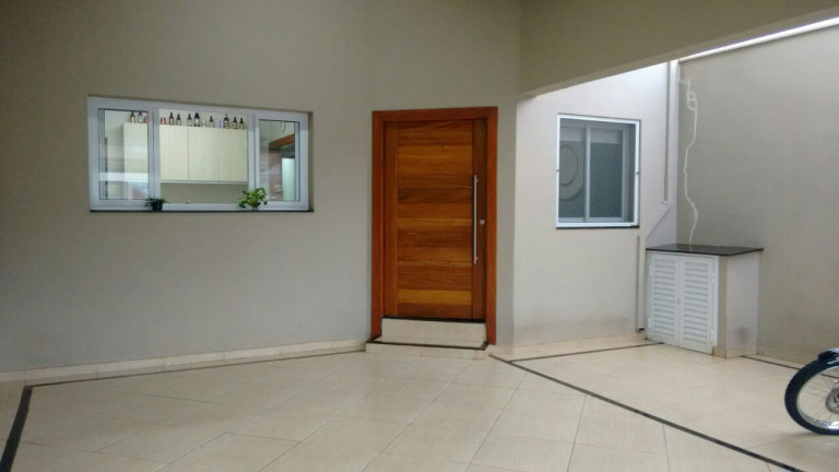 Imagem Imóvel com 3 Quartos à Venda, 235 m² em Jardim São Luiz - Piracicaba Imagem Imóvel com 3 Quartos à Venda, 235 m² em Jardim São Luiz - Piracicaba