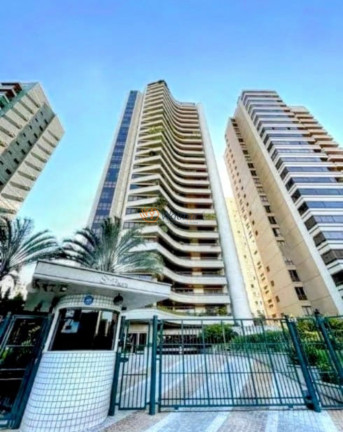 Imóvel com 4 Quartos à Venda, 468 m² em Cambuí - Campinas
