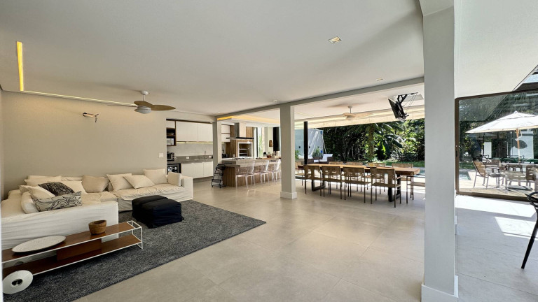 Imagem Casa com 5 Quartos à Venda, 320 m² em Riviera De São Lourenço - Bertioga Imagem Casa com 5 Quartos à Venda, 320 m² em Riviera De São Lourenço - Bertioga