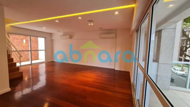 Imagem Apartamento com 3 Quartos à Venda, 205 m² em Leblon - Rio De Janeiro Imagem Apartamento com 3 Quartos à Venda, 205 m² em Leblon - Rio De Janeiro