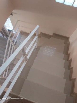 Imagem Casa à Venda, em Chácara Real - Cotia Imagem Casa à Venda, em Chácara Real - Cotia