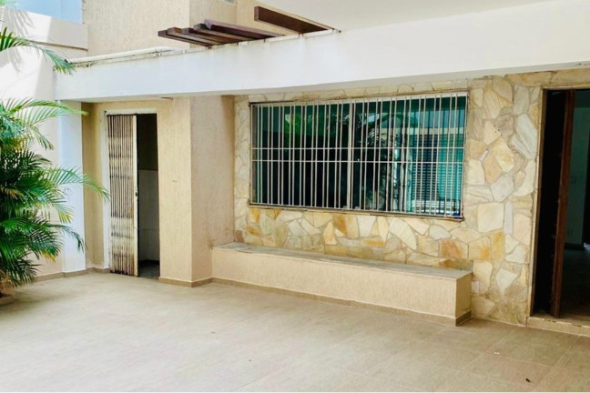 Casa com 3 Quartos à Venda, 193 m² em Vila Cordeiro - São Paulo