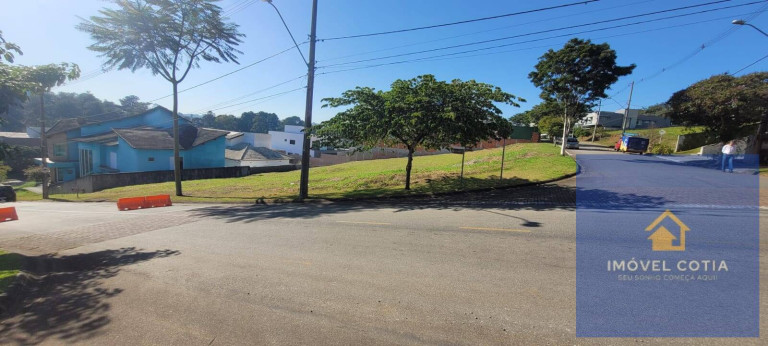 Terreno em Condomínio à Venda, 740 m² em Jardim Do Golf I - Jandira