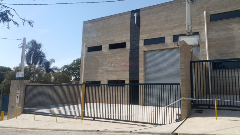 Imóvel para Alugar, 650 m² em Jardim Santa Barbara - Itupeva