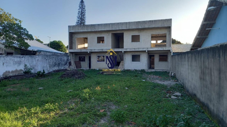 Casa com 8 Quartos à Venda, 240 m² em Coqueiral - Araruama