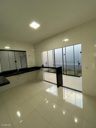 Imagem Casa com 3 Quartos à Venda, 180 m² em Residencial Itaipu - Goiânia Imagem Casa com 3 Quartos à Venda, 180 m² em Residencial Itaipu - Goiânia
