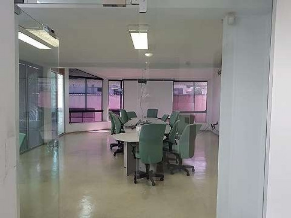 Imagem Casa para Alugar, 762 m² em Alphaville Industrial - Barueri Imagem Casa para Alugar, 762 m² em Alphaville Industrial - Barueri