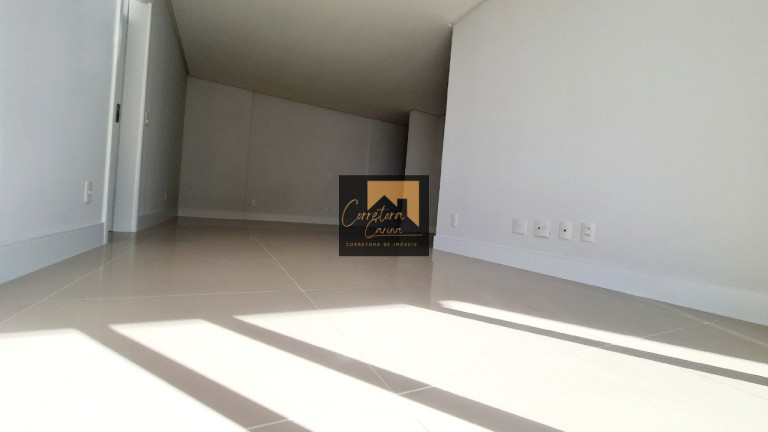 Imagem Apartamento com 3 Quartos à Venda, 221 m² em Agronômica - Florianópolis Imagem Apartamento com 3 Quartos à Venda, 221 m² em Agronômica - Florianópolis