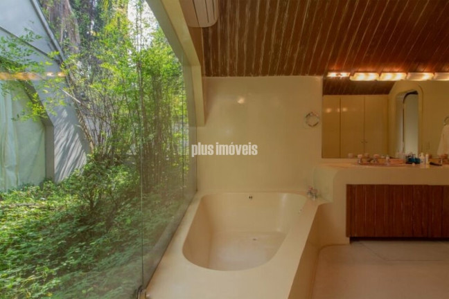 Imagem Casa com 4 Quartos à Venda, 820 m² em Morumbi - São Paulo Imagem Casa com 4 Quartos à Venda, 820 m² em Morumbi - São Paulo