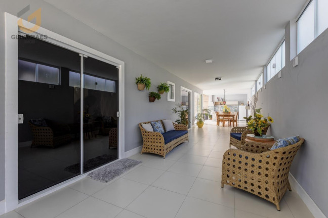 Imagem Casa com 5 Quartos à Venda, 300 m² em Miragem - Lauro De Freitas Imagem Casa com 5 Quartos à Venda, 300 m² em Miragem - Lauro De Freitas