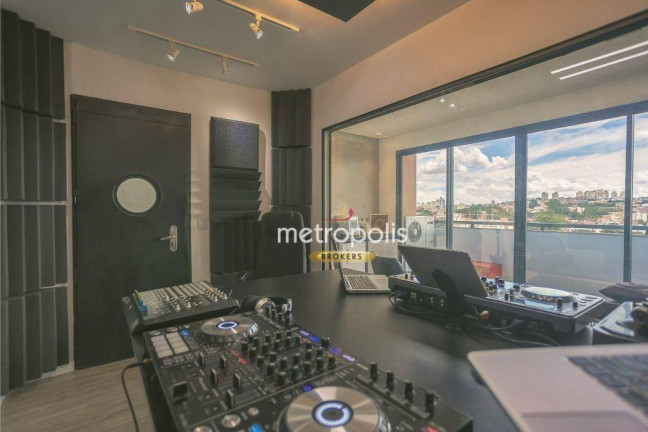 Sala Comercial à Venda, 52 m² em Cerâmica - São Caetano Do Sul