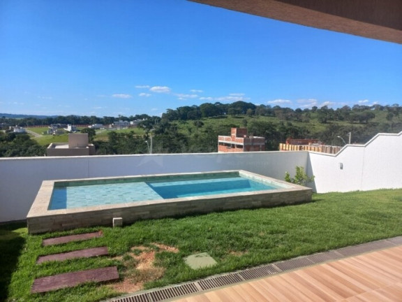 Imagem Casa com 4 Quartos à Venda, 181 m² em Jardins Barcelona - Senador Canedo