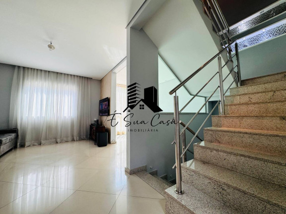Imagem Casa com 3 Quartos à Venda, 250 m² em Cabral - Contagem Imagem Casa com 3 Quartos à Venda, 250 m² em Cabral - Contagem