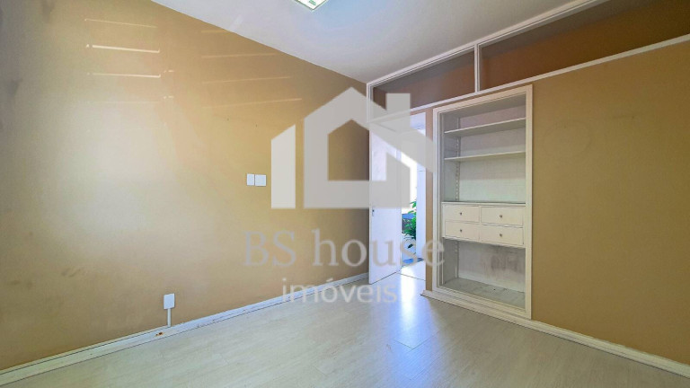 Imagem Sobrado com 8 Quartos para Alugar, 349 m² em Vila Bastos - Santo André
