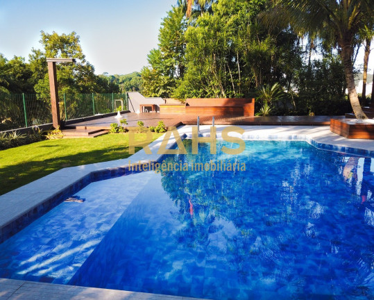 Imagem Casa com 4 Quartos à Venda, 401 m² em América - Joinville Imagem Casa com 4 Quartos à Venda, 401 m² em América - Joinville
