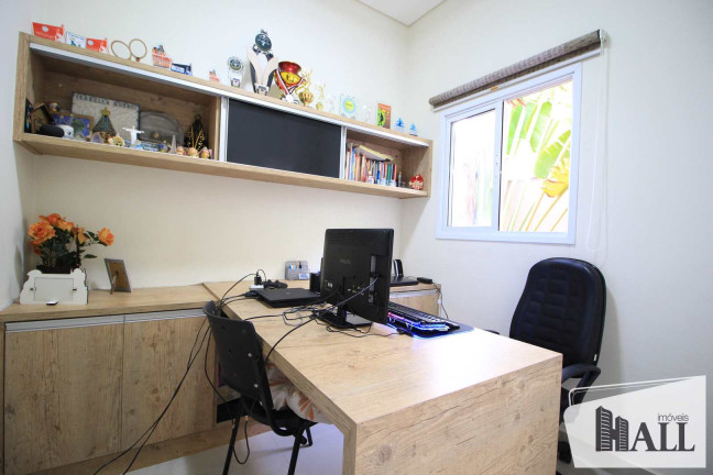 Imagem Casa com 3 Quartos à Venda, 230 m² em Centro - Bady Bassitt Imagem Casa com 3 Quartos à Venda, 230 m² em Centro - Bady Bassitt
