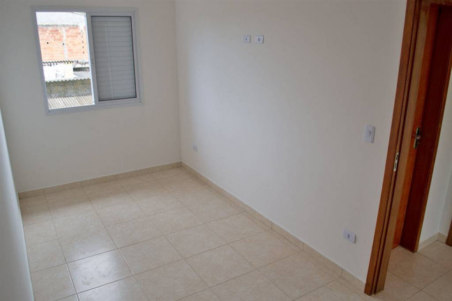 Imagem Casa com 2 Quartos à Venda, 77 m² em Vila Sonia - Praia Grande Imagem Casa com 2 Quartos à Venda, 77 m² em Vila Sonia - Praia Grande