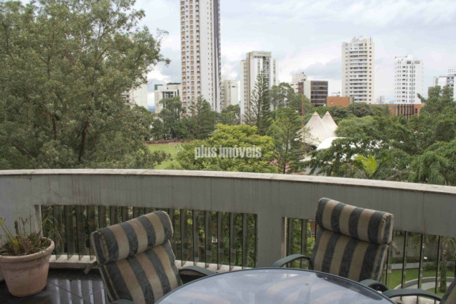 Apartamento com 4 Quartos à Venda, 373 m² em Morumbi - São Paulo