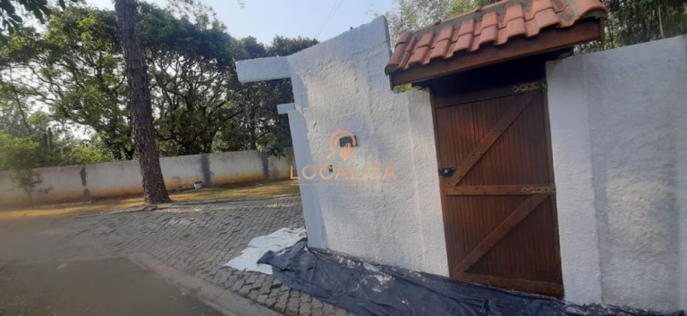 Chácara com 4 Quartos à Venda, 300 m² em Jardim Santa Hermínia - São José Dos Campos