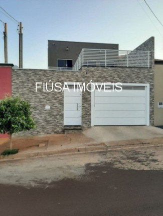 Sobrado com 4 Quartos à Venda,  em Parque Das Oliveiras - Ribeirão Preto