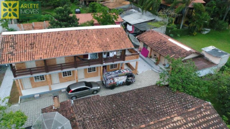 Imagem Imóvel com 11 Quartos à Venda, 410 m² em Centro - Porto Belo Imagem Imóvel com 11 Quartos à Venda, 410 m² em Centro - Porto Belo