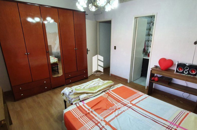 Imagem Casa com 3 Quartos à Venda, 896 m² em Nossa Senhora De Lourdes - Santa Maria Imagem Casa com 3 Quartos à Venda, 896 m² em Nossa Senhora De Lourdes - Santa Maria