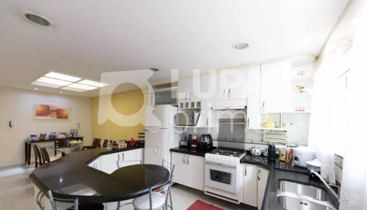 Imagem Casa com 3 Quartos à Venda, 203 m² em Tatuapé - São Paulo Imagem Casa com 3 Quartos à Venda, 203 m² em Tatuapé - São Paulo